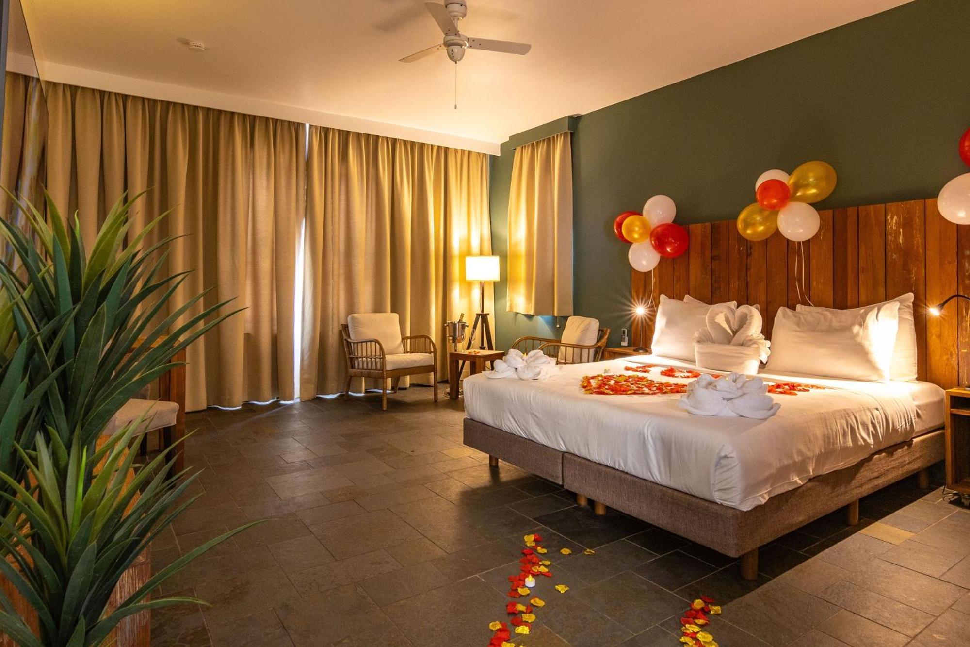 Bayside Boutique Hotel - Blue Bay Golf & Beach Resort Dorp Dorp Sint Michiel 외부 사진